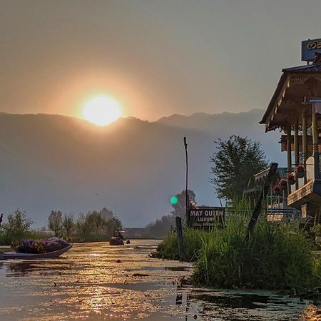 White House Group Of Houseboats Hotell Srīnagar Exteriör bild