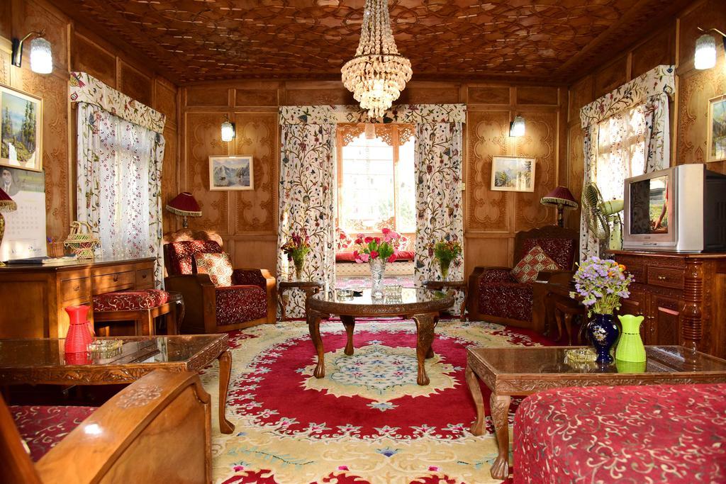 White House Group Of Houseboats Hotell Srīnagar Exteriör bild